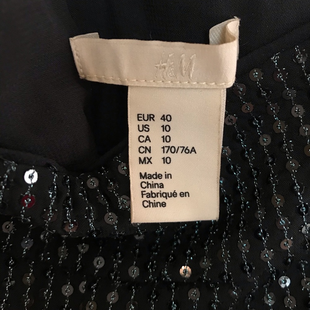Capris with sequence - Picture 3 of 3